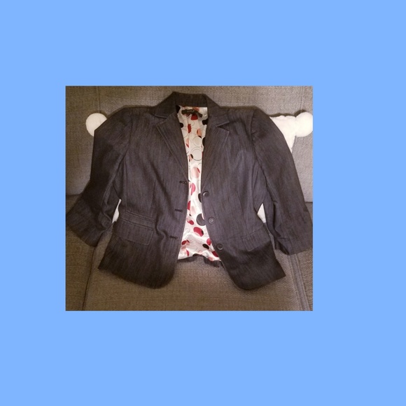 Two Piece denim suit - Picture 2 of 3